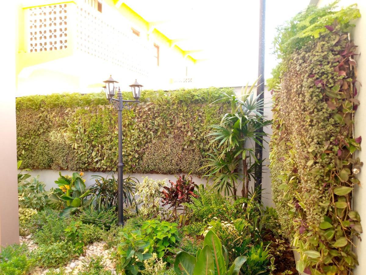 Soa Lia Hotel Miandrivazo Ngoại thất bức ảnh
